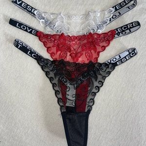 Sheln - 3pack Embroidery Mesh Scallop Trim Panty Set
Multicolor